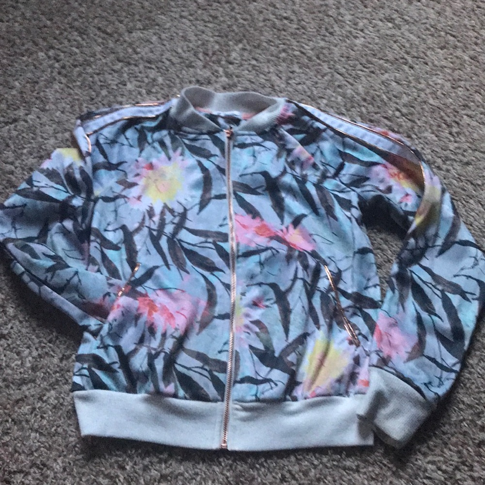 Zippered jacket
